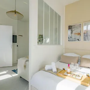  Appartement Proche Paris • Superbe Refait A Neuf •